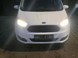 Weiß Gebraucht 2016 Ford Tourneo Connect Van / Kleinbus | 4.750 € (Guter Preis)