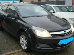 Schwarz Gebraucht 2025 Opel Astra GTC Eco Coupé | 2.700 €