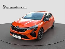 Orange Gebraucht 2024 Renault Clio V Techno Limousine | 19.490 € (Etwas zu teuer)