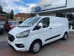Weiß Gebraucht 2023 Ford Transit Custom Trend Van / Kleinbus | 27.950 € (Fairer Preis)