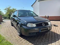 Schwarz Gebraucht 1998 VW Golf Cabriolet Highline Cabrio | 6.200 € (Etwas zu teuer)