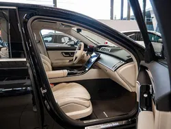 Schwarz / obsidianschwarz Gebraucht 2023 Mercedes S580 AMG Limousine | 109.790 €