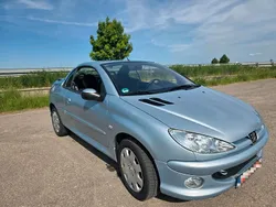 Blau Gebraucht 2006 Peugeot 206 CC Cabrio | 2.590 € (Etwas zu teuer)