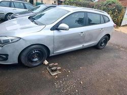 Silber Gebraucht 2014 Renault Mégane GrandTour Kombi | 2.900 € (Fairer Preis)