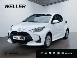 Weiss Gebraucht 2023 Toyota Yaris Comfort Kleinwagen | 13.990 € (Guter Preis)