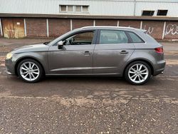 Grau Gebraucht 2013 Audi A3 Sportback Ambition Kleinwagen | 9.950 € (Fairer Preis)