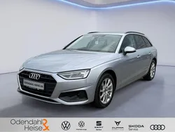 Polsterfarbe: schwarz Gebraucht 2022 Audi A4 Ambiente Kombi | 24.380 € (Superpreis)