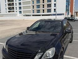 Schwarz Gebraucht 2010 Mercedes E63 AMG AMG Limousine | 25.700 €