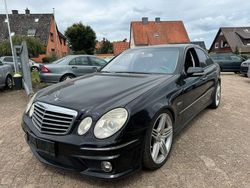Schwarz Gebraucht 2006 Mercedes E63 AMG AMG Limousine | 17.900 €