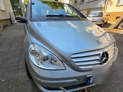 Silber Gebraucht 2006 Mercedes B200 Van / Kleinbus | 6.500 € (Fairer Preis)
