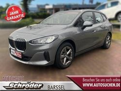 Grau Gebraucht 2022 BMW 220 Active Tourer Van / Kleinbus | 26.900 € (Fairer Preis)