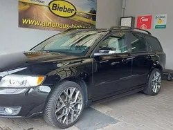 Schwarz Gebraucht 2012 Volvo V50 Kinetic Kombi | 10.900 €