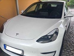 Weiß Gebraucht 2021 Tesla Model 3 Limousine | 26.500 € (Fairer Preis)