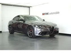 Grau Gebraucht 2024 Alfa Romeo Giulia Veloce Limousine | 35.890 € (Guter Preis)