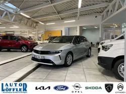 Silber Gebraucht 2023 Opel Astra Elegance Limousine | 25.880 € (Fairer Preis)