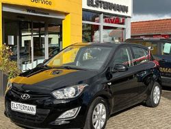 Schwarz Gebraucht 2014 Hyundai i20 Trend Limousine | 6.200 € (Guter Preis)