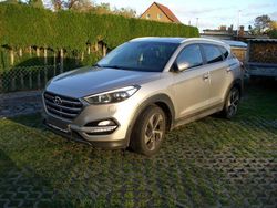 Beige Gebraucht 2015 Hyundai Tucson Premium SUV | 15.900 € (Guter Preis)
