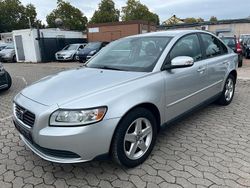 Silber Gebraucht 2009 Volvo S40 Limousine | 5.000 € (Etwas zu teuer)