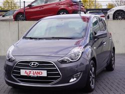 Grau Gebraucht 2018 Hyundai ix20 Van / Kleinbus | 13.990 € (Teuer)