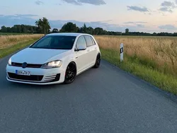 Weiß Gebraucht 2015 VW Golf VII GTI Kleinwagen | 13.000 € (Fairer Preis)