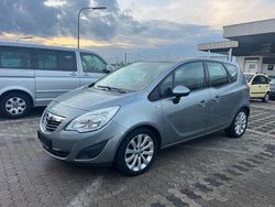Grau Gebraucht 2010 Opel Meriva Edition Van / Kleinbus | 1.599 € (Superpreis)