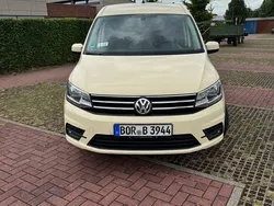 Weiß Gebraucht 2017 VW Caddy Maxi Van / Kleinbus | 15.700 € (Teuer)