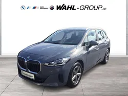Grau Gebraucht 2022 BMW 218 Active Tourer Performance Van / Kleinbus | 26.490 € (Fairer Preis)