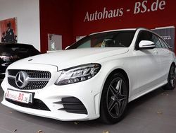 Weiß Gebraucht 2019 Mercedes C300 AMG line Limousine | 23.890 € (Guter Preis)