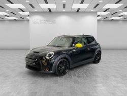 Schwarz Gebraucht 2022 Mini Cooper SE Kleinwagen | 19.910 € (Fairer Preis)
