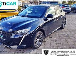 Perla nera schwarz metallic Gebraucht 2021 Peugeot e-208 Allure Kleinwagen | 17.850 € (Etwas zu teuer)