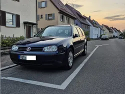 Blau Gebraucht 2002 VW Golf IV Kombi | 3.899 € (Teuer)