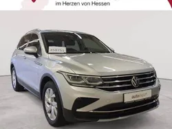 Reflexsilber metallic Gebraucht 2022 VW Tiguan Elegance SUV | 25.490 € (Guter Preis)