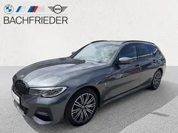 Grau Gebraucht 2022 BMW 330e M Sport Kombi | 33.300 € (Guter Preis)