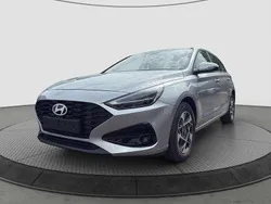 Shimmering silver Gebraucht 2025 Hyundai i30 Comfort Kombi | 21.420 € (Superpreis)
