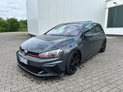 Grau Gebraucht 2016 VW Golf VII GTI Clubsport Limousine | 19.400 € (Fairer Preis)