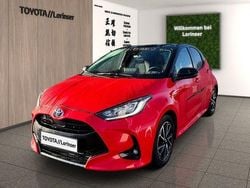 Tokio fusion rot metallic, dach schwarz Gebraucht 2021 Toyota Yaris Hybrid Edition Limousine | 18.990 € (Fairer Preis)