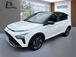Polar white/ phantom black / sol Gebraucht 2022 Hyundai Bayon Trend SUV | 17.990 € (Fairer Preis)