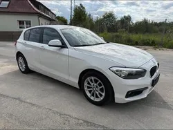 Weiß Gebraucht 2017 BMW 118 Kleinwagen | 12.000 €
