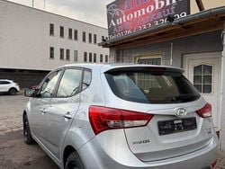 Silber Gebraucht 2012 Hyundai ix20 Edition Kleinwagen | 6.100 € (Fairer Preis)