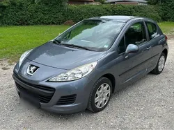 Grau Gebraucht 2011 Peugeot 207 Kleinwagen | 3.500 € (Fairer Preis)