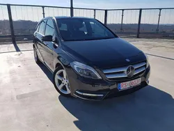 Schwarz Gebraucht 2012 Mercedes B180 Edition Van / Kleinbus | 9.999 € (Fairer Preis)