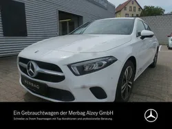 Polarweiss unilack Gebraucht 2020 Mercedes A200 Progressive Limousine | 21.900 € (Fairer Preis)