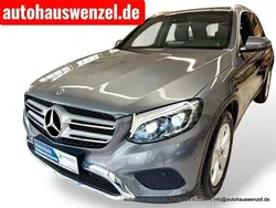 Grau Gebraucht 2018 Mercedes GLC300 Exclusive SUV | 33.500 € (Fairer Preis)