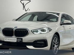 Weiß Gebraucht 2022 BMW 120 Performance Kleinwagen | 21.990 € (Guter Preis)