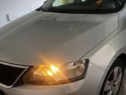 Silber Gebraucht 2017 Skoda Rapid Active Limousine | 7.800 € (Fairer Preis)