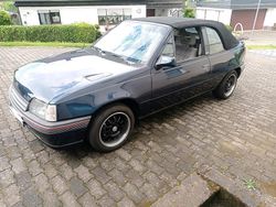 Blau Gebraucht 1989 Opel Kadett Cabrio | 2.999 €