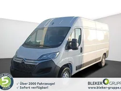 Eisweiß Gebraucht 2024 Citroën Jumper Van / Kleinbus | 31.590 € (Fairer Preis)