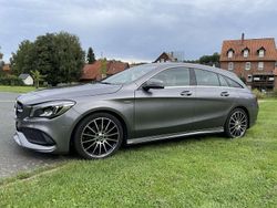 Grau Gebraucht 2018 Mercedes CLA200 Kombi | 21.000 € (Fairer Preis)