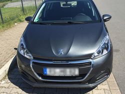 Gebraucht 2015 Peugeot 208 Kleinwagen | 5.000 €