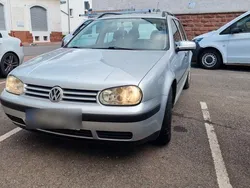 Grau Gebraucht 2000 VW Golf IV Comfortline Kombi | 1.250 € (Guter Preis)
